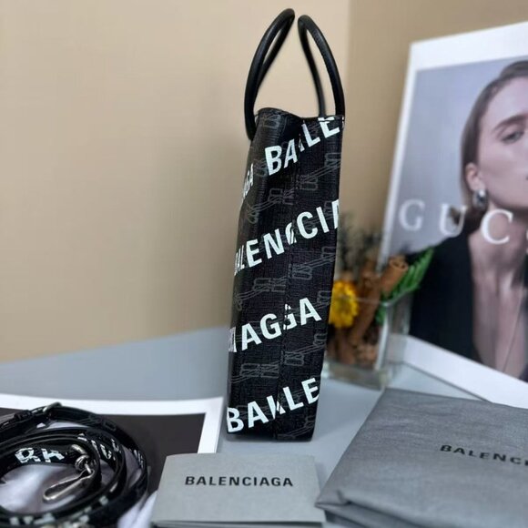 NWT Balenciaga Large Shopping Bag BB Monogram Coated Canvas and Allover Logo - Picture 3 of 6